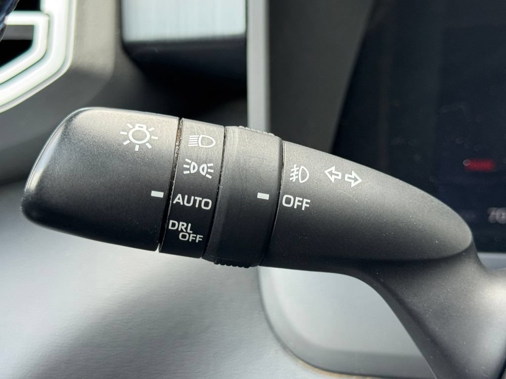 Used 2024 Toyota Tundra Platinum AWD/4WD image 12