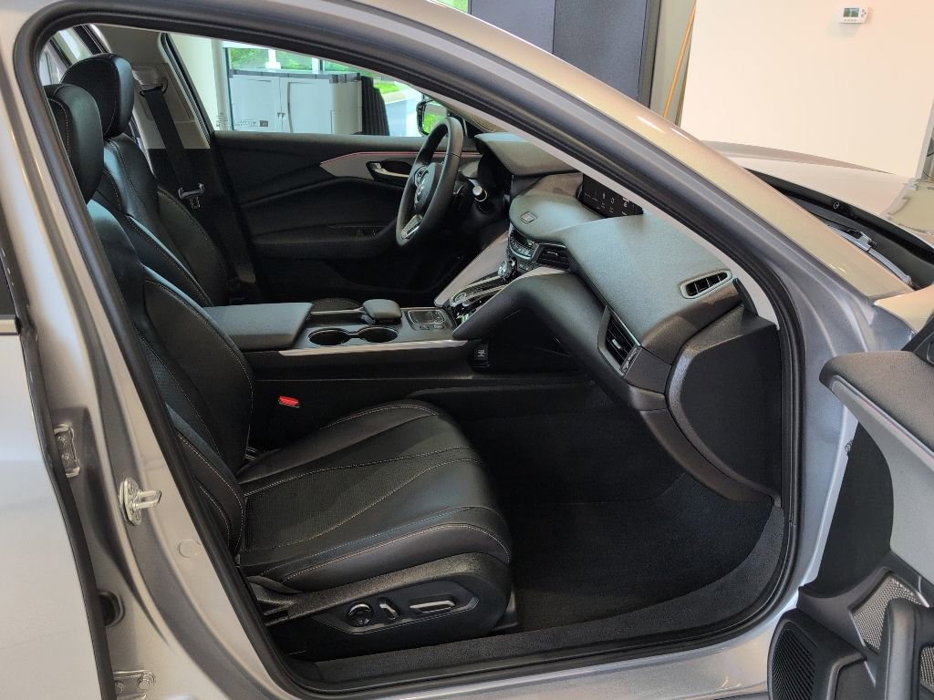 Certified 2025 Acura TLX w/ Technology Package FWD image 53