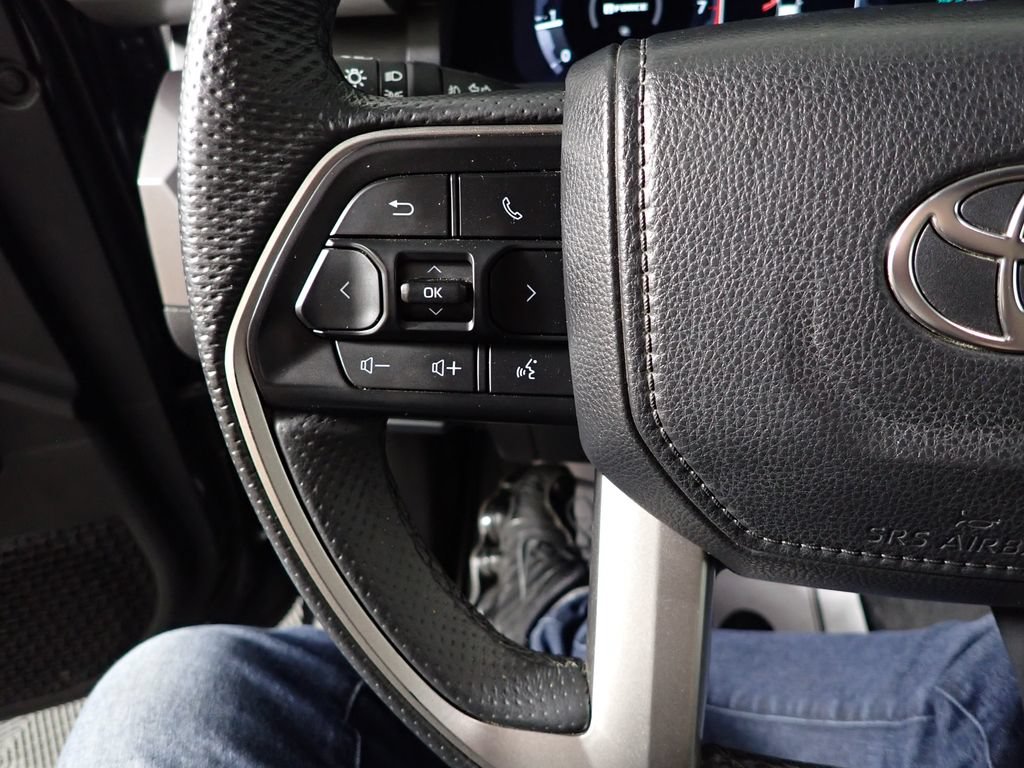 Used 2025 Toyota Tacoma TRD Sport AWD/4WD image 27