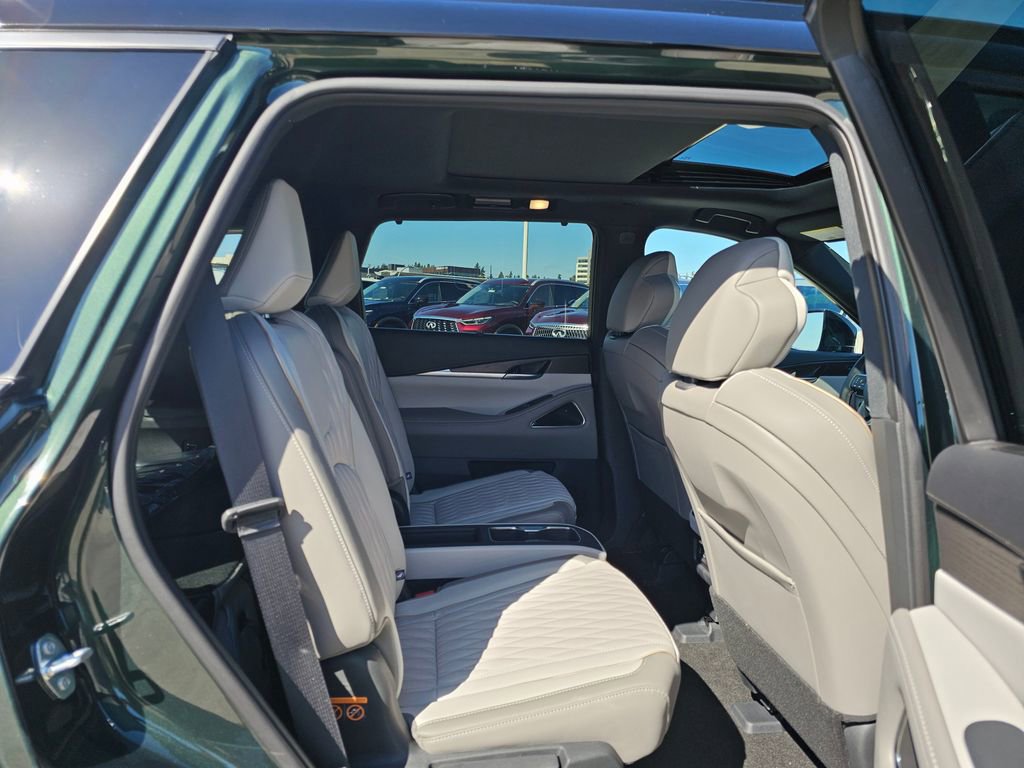 New 2026 INFINITI QX60 Autograph w/ Dark Cargo Package image 13