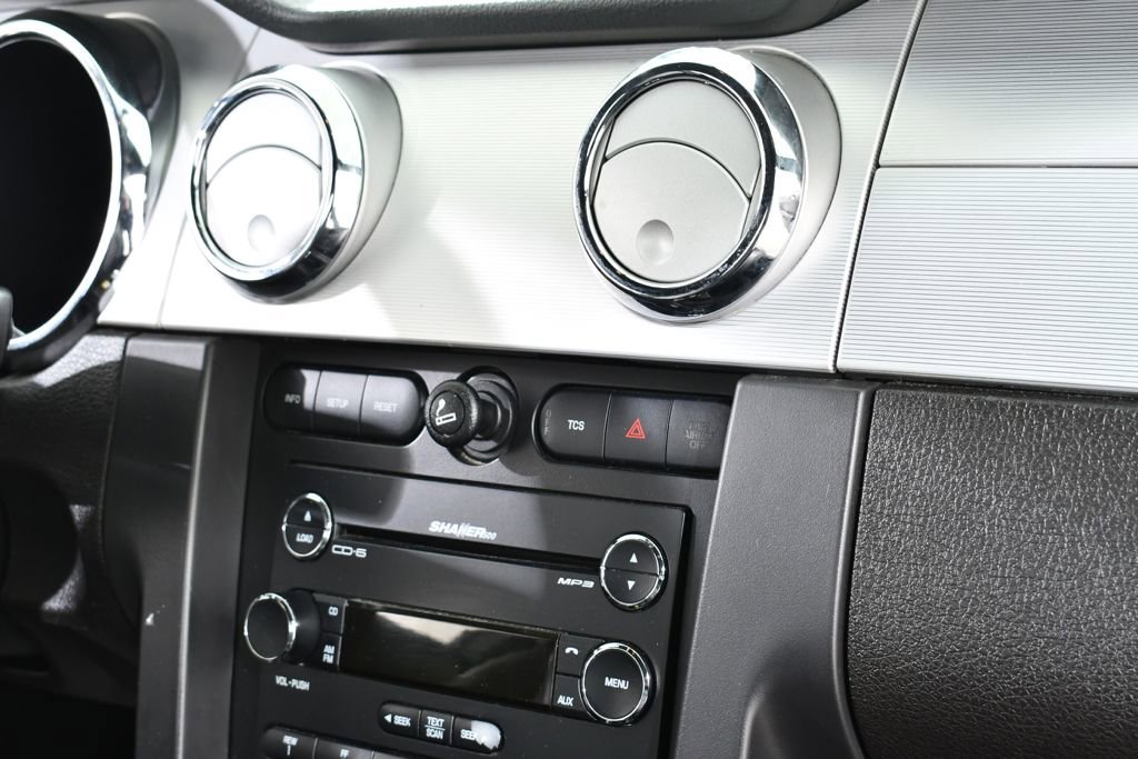 Used 2009 Ford Mustang GT Premium RWD image 8