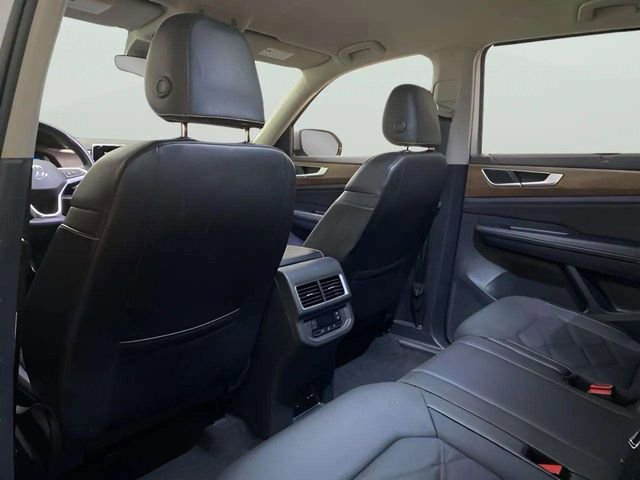 Used 2024 Volkswagen Atlas SE AWD/4WD image 20