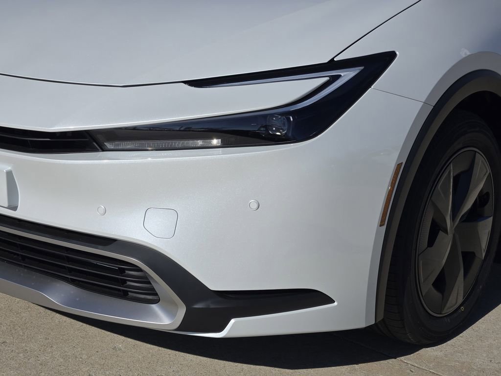 New 2026 Toyota Prius Plug-In Hybrid image 6