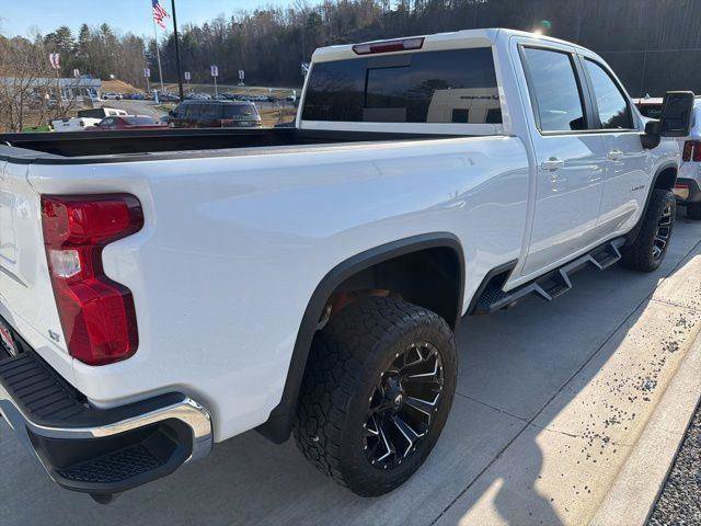 Used 2023 Chevrolet Silverado 2500 LT w/ Convenience Package image 3