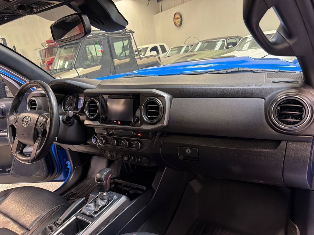 Used 2019 Toyota Tacoma TRD Pro AWD/4WD image 40