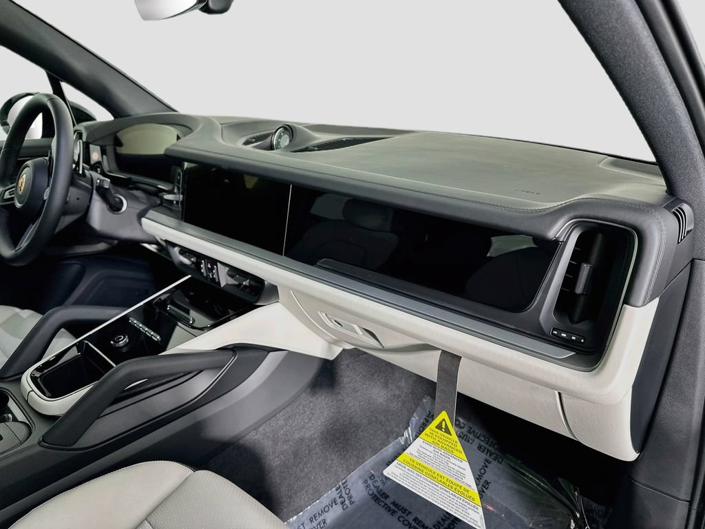 New 2026 Porsche Cayenne AWD/4WD image 31