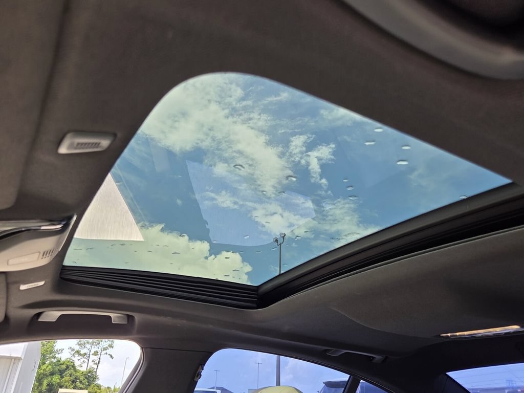 Used 2017 BMW 530i RWD image 12