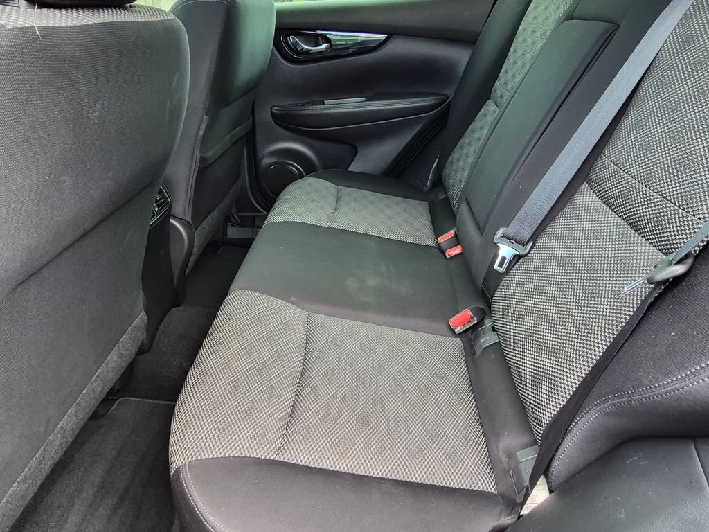 Used 2017 Nissan Rogue Sport SV FWD image 25
