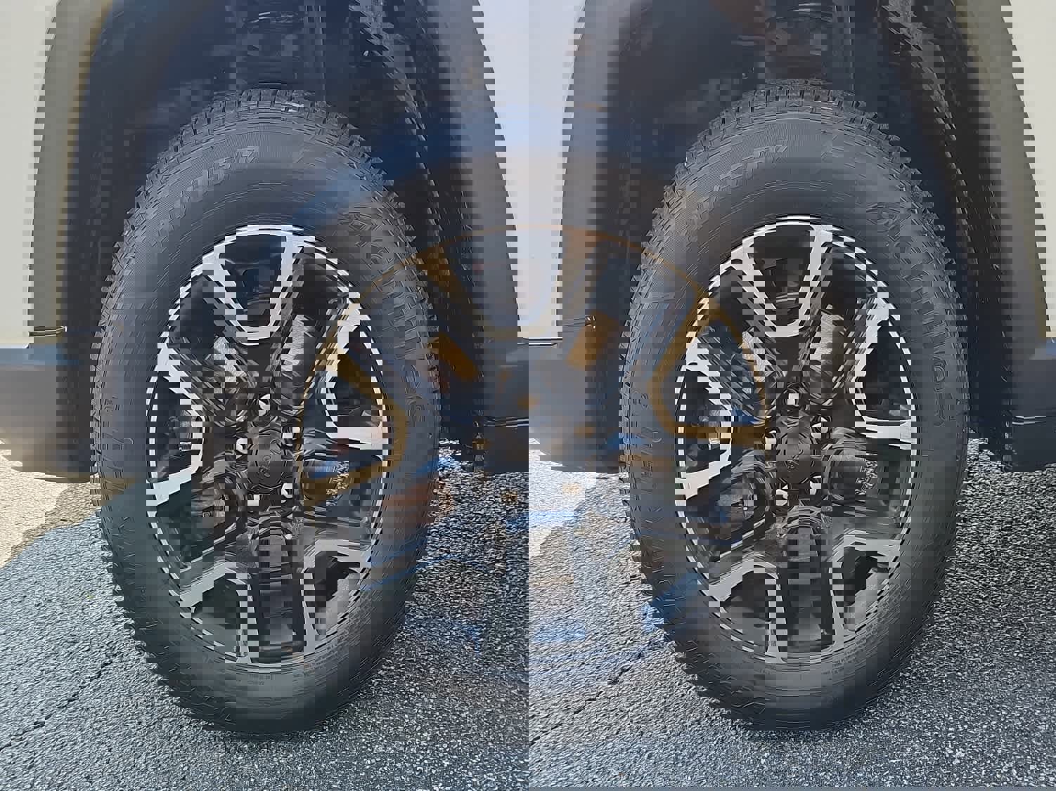 Used 2019 Jeep Compass Trailhawk image 9