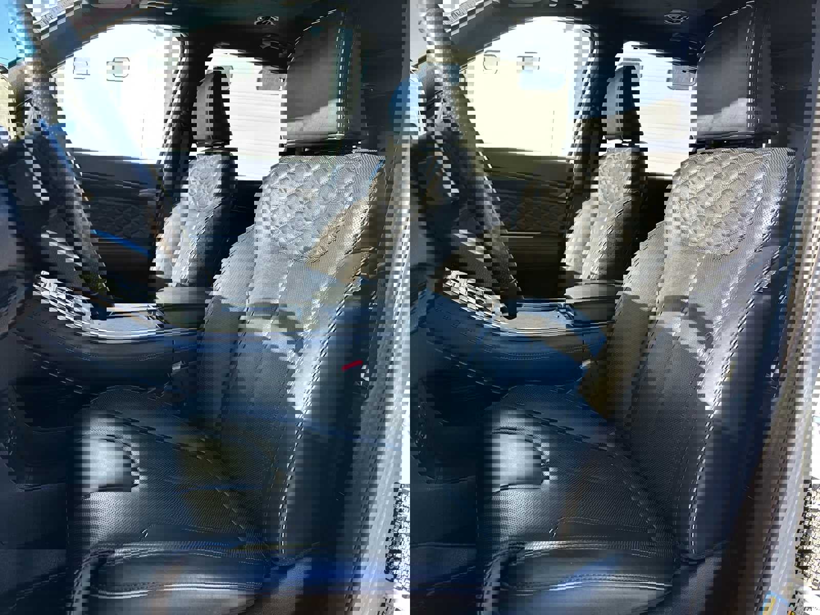 Used 2022 Hyundai Palisade Calligraphy image 24