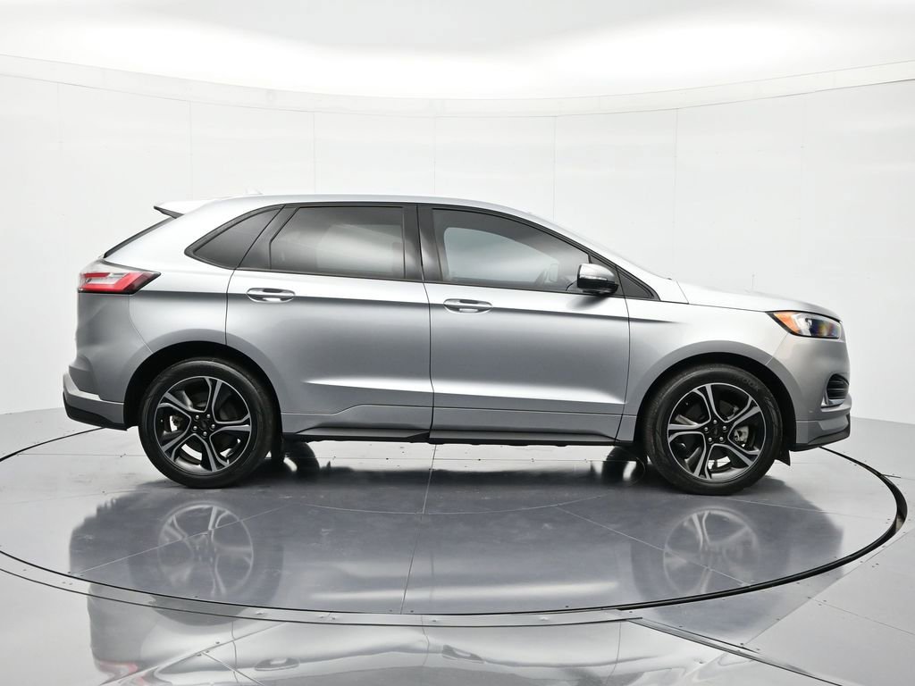 Used 2020 Ford Edge ST image 5