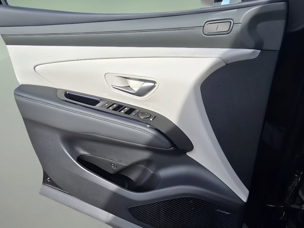 New 2026 Hyundai Tucson Limited image 18