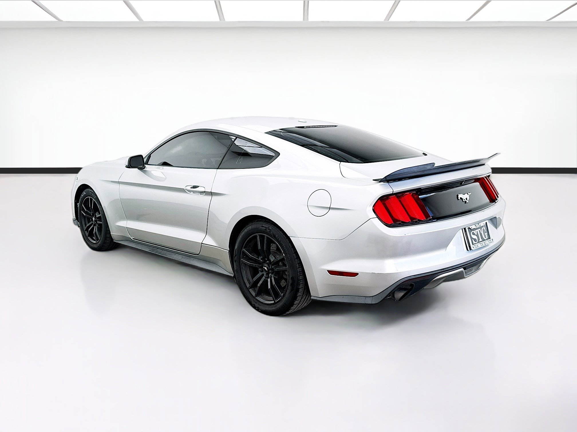 Used 2015 Ford Mustang Premium w/ Equipment Group 201A image 6