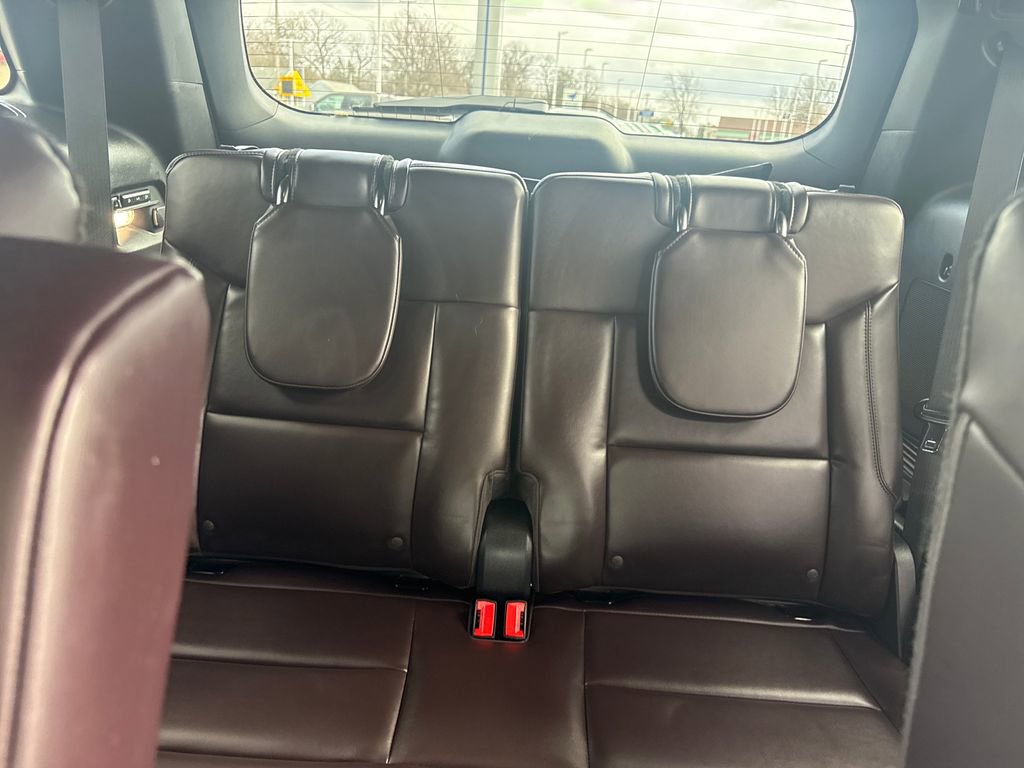 Used 2025 Ford Explorer Platinum w/ Ultimate Package AWD/4WD image 22