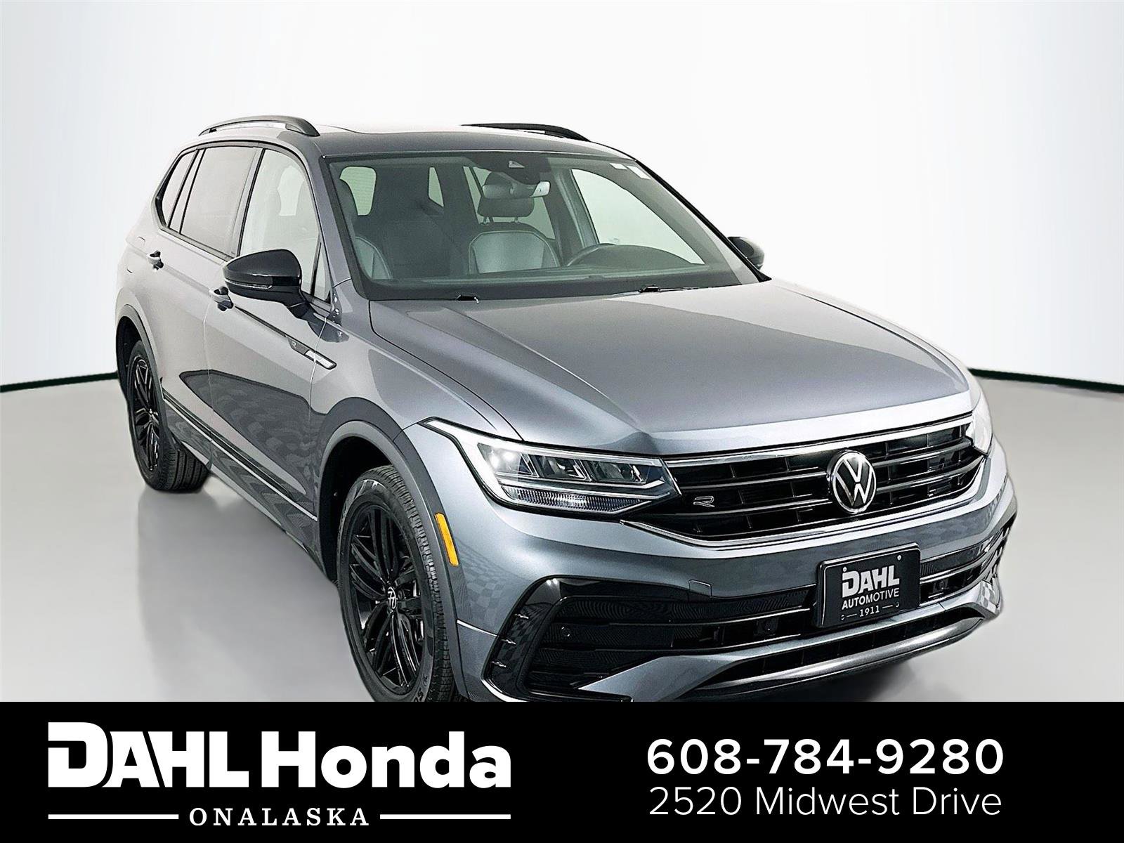 Used 2022 Volkswagen Tiguan SE R-Line