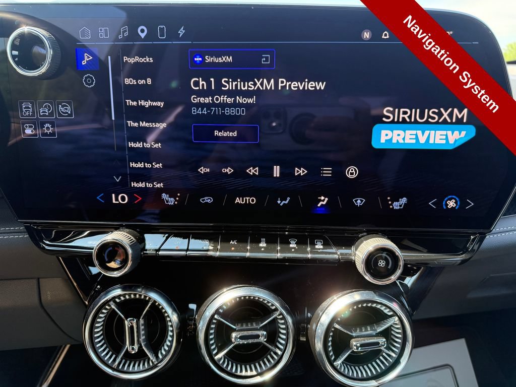Used 2024 Chevrolet Blazer EV LT AWD/4WD image 27