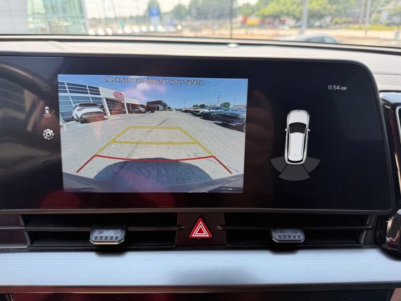 Certified 2025 Kia Sportage EX AWD/4WD image 14