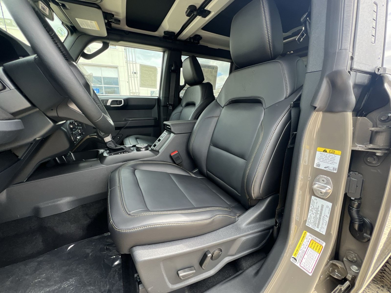 New 2026 Ford Bronco Badlands AWD/4WD image 21