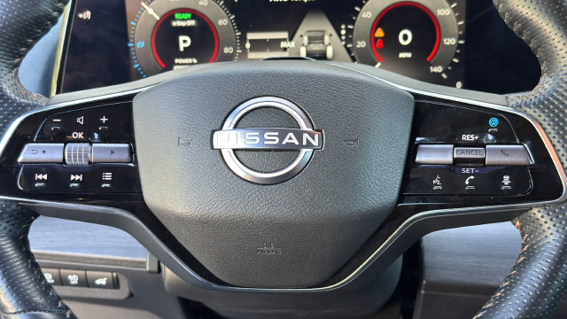 Used 2023 Nissan Ariya AWD/4WD image 18