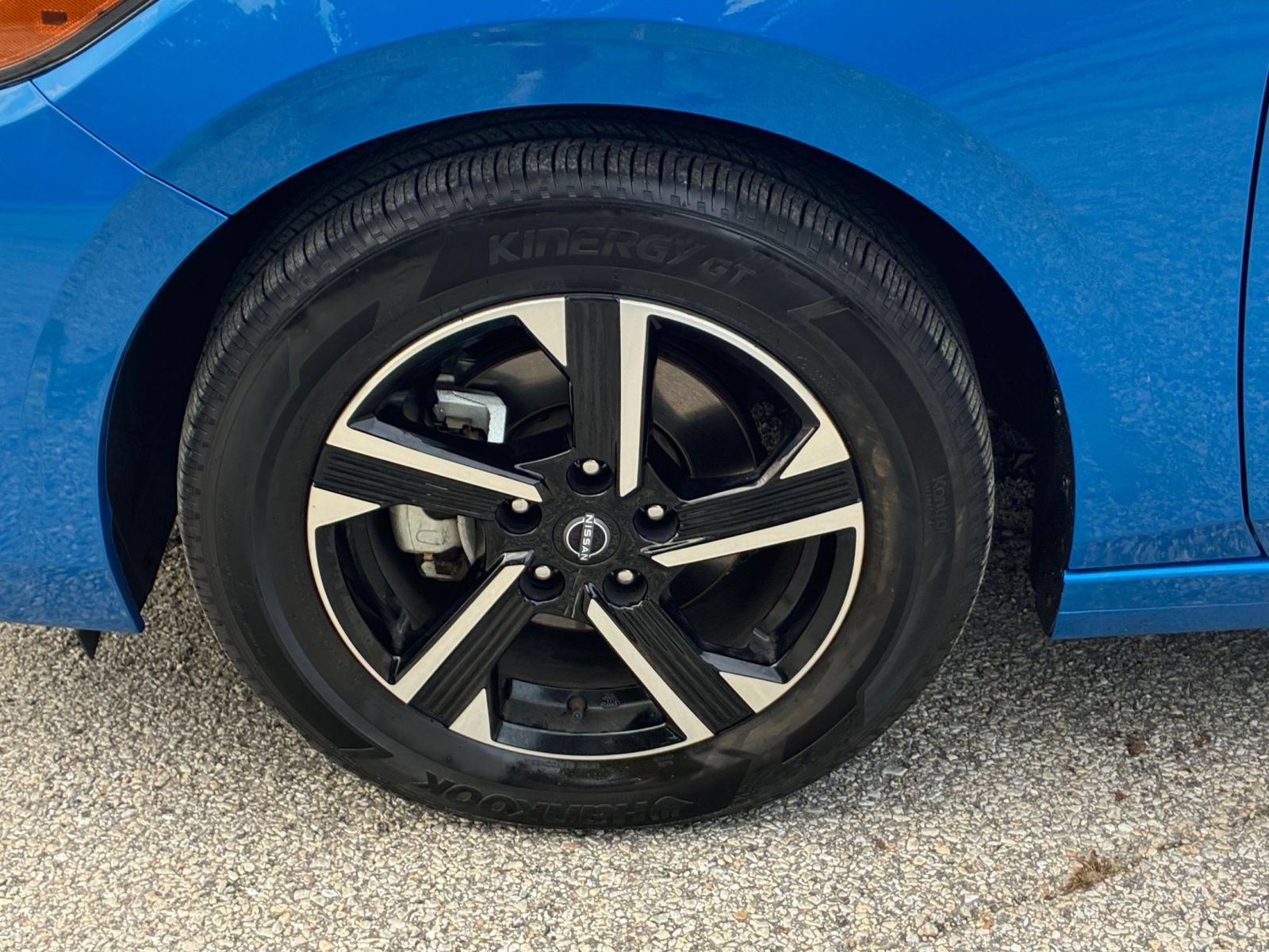 Used 2025 Nissan Sentra SV FWD image 20