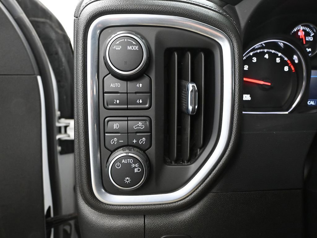 Used 2021 Chevrolet Silverado 1500 LT Trail Boss w/ Bed Protection Package image 37