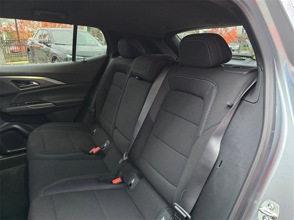 New 2026 Chevrolet Equinox EV LT image 17