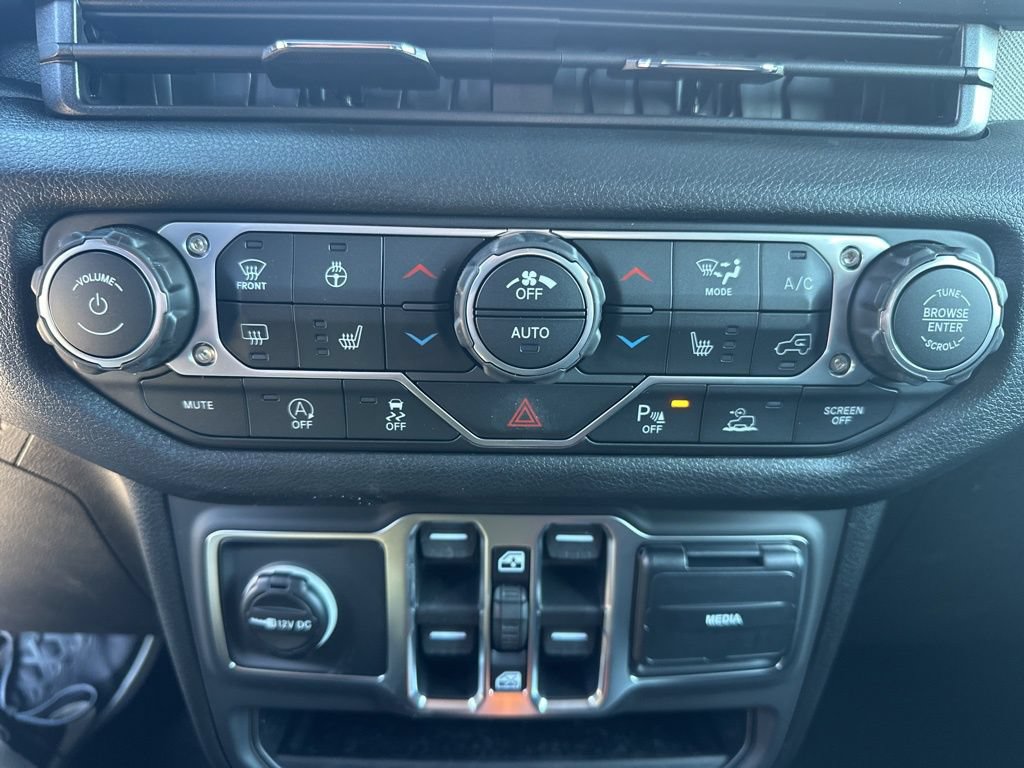 New 2026 Jeep Gladiator Sport AWD/4WD image 21