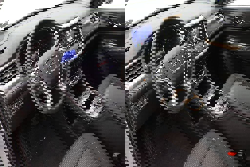 Used 2023 GMC Acadia SLE w/ Driver Convenience Package image 14