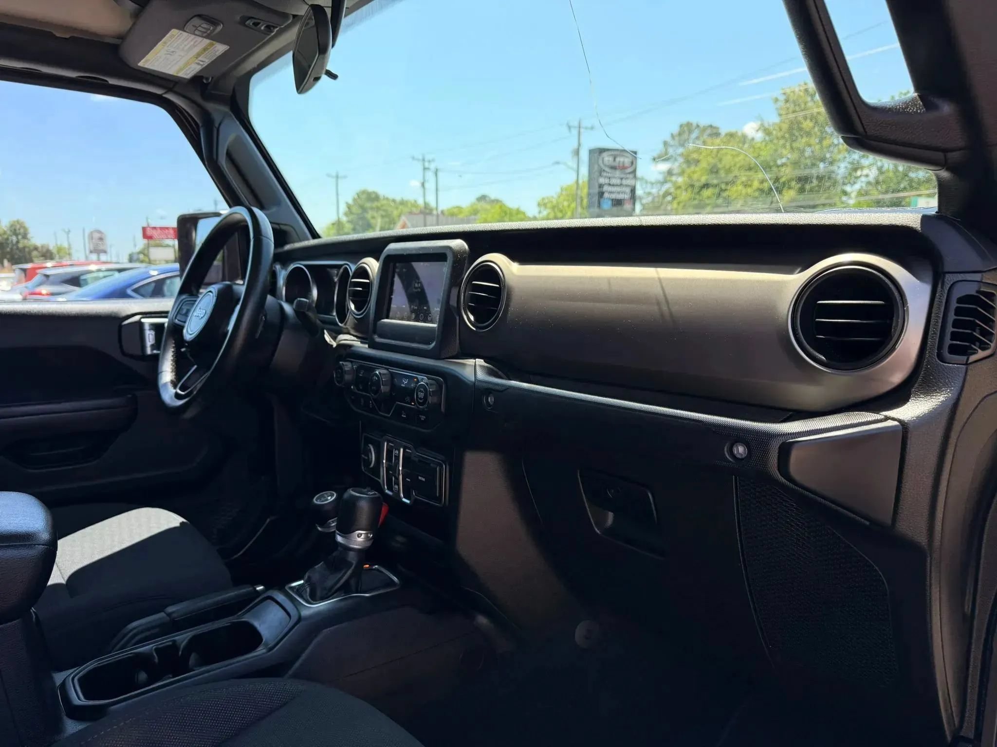 Used 2020 Jeep Gladiator Sport w/ Quick Order Package 24S AWD/4WD image 31
