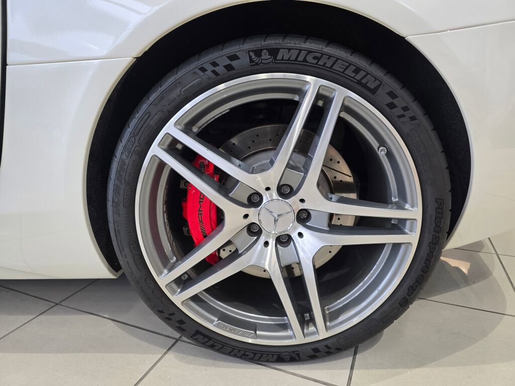 Used 2012 Mercedes-Benz SLS AMG Roadster image 18