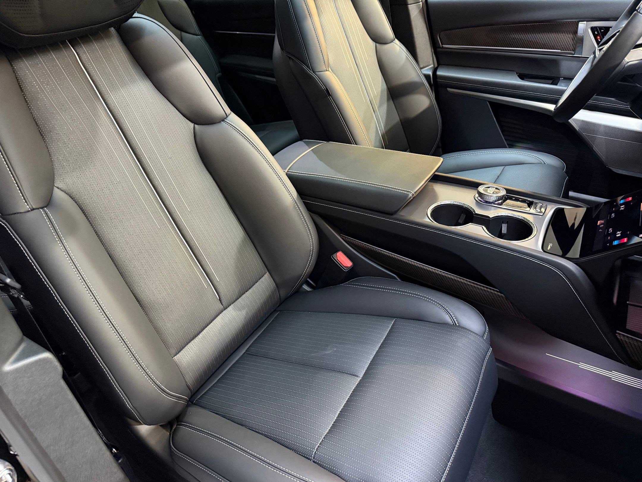 New 2026 Cadillac Vistiq Luxury image 51