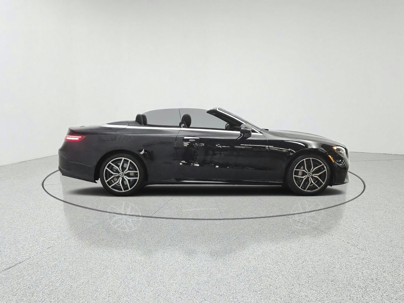 Certified 2023 Mercedes-Benz E 450 Cabriolet image 4