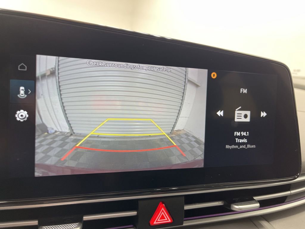 Used 2025 Hyundai Elantra SEL image 13