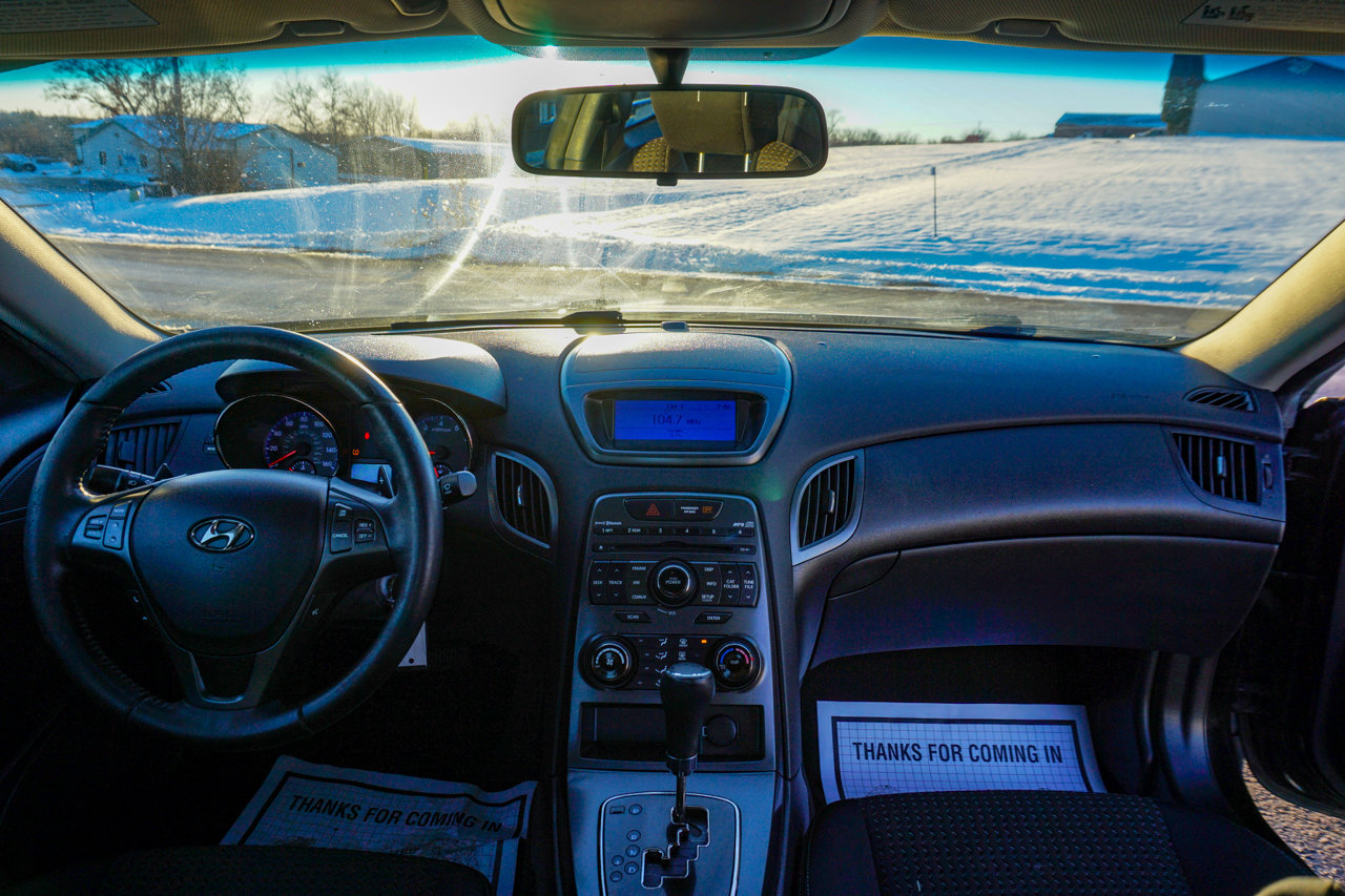 Used 2011 Hyundai Genesis 2.0T image 11