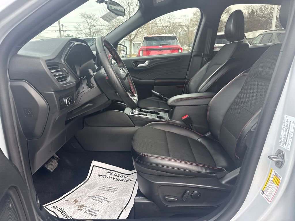 Used 2025 Ford Escape ST-Line Select w/ Tech Pack #1 image 24