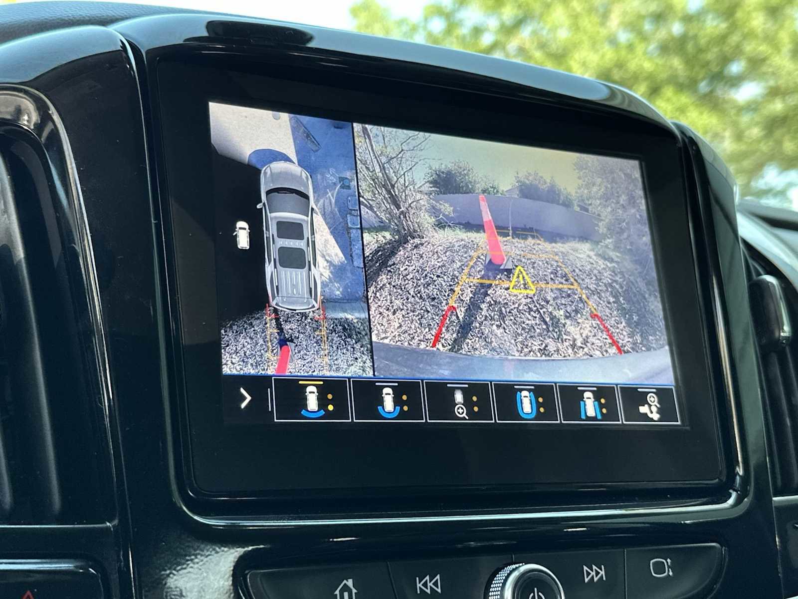 Certified 2020 Chevrolet Traverse Premier FWD image 22