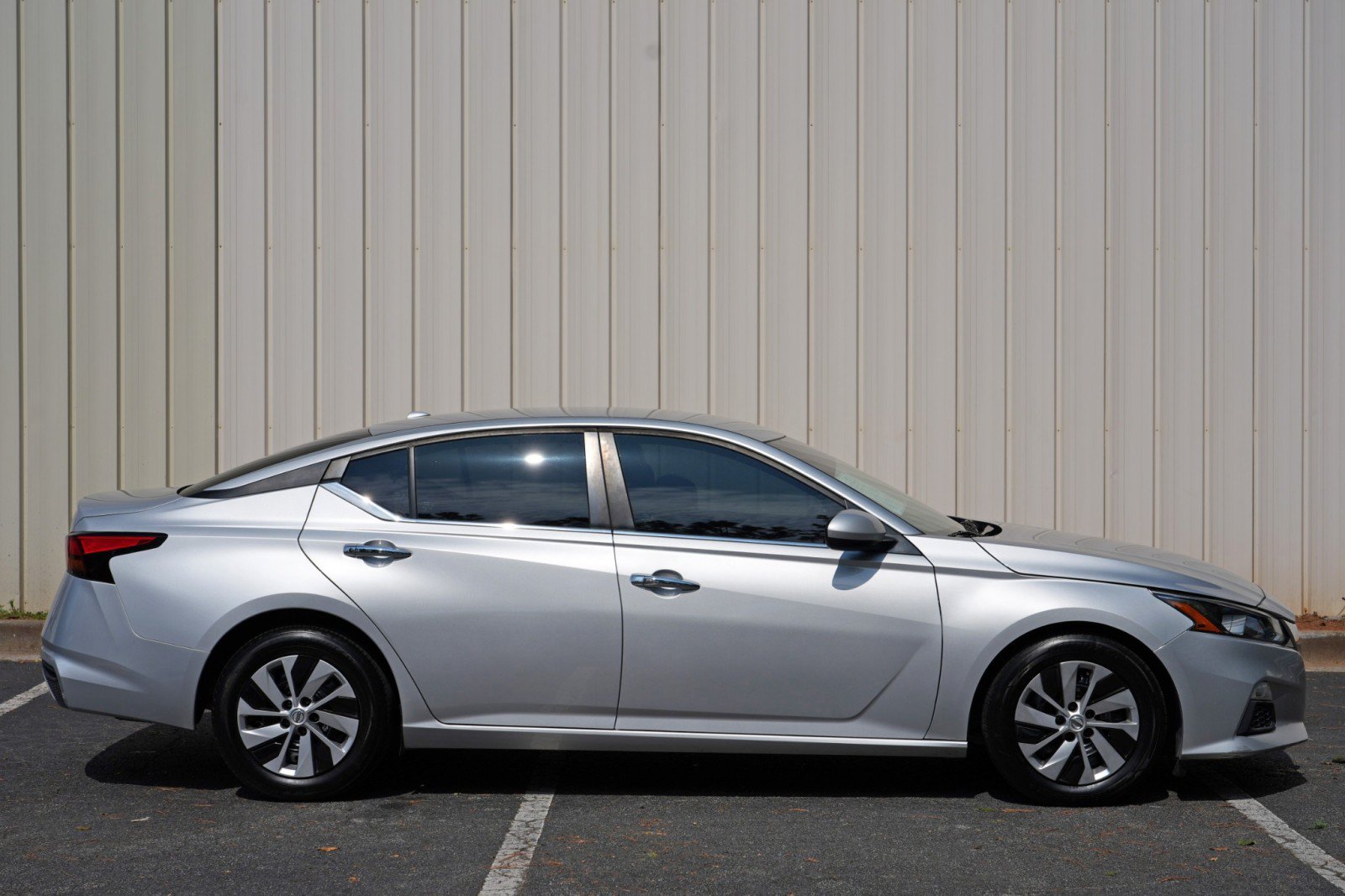 Used 2020 Nissan Altima 2.5 S FWD image 45