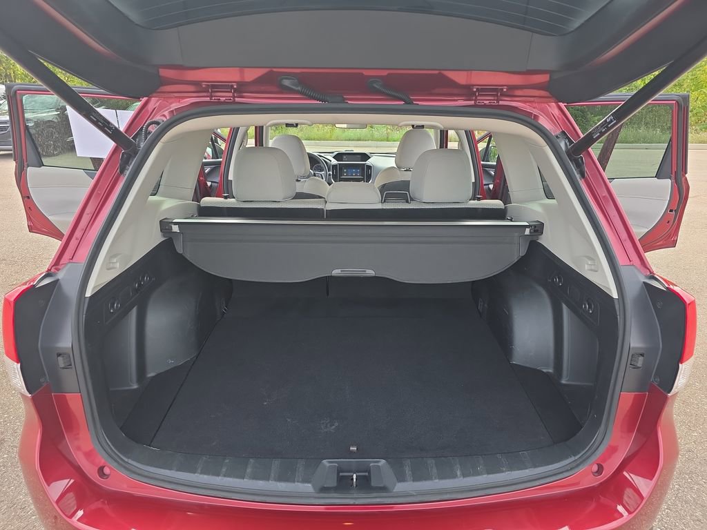 Used 2022 Subaru Forester Premium image 12
