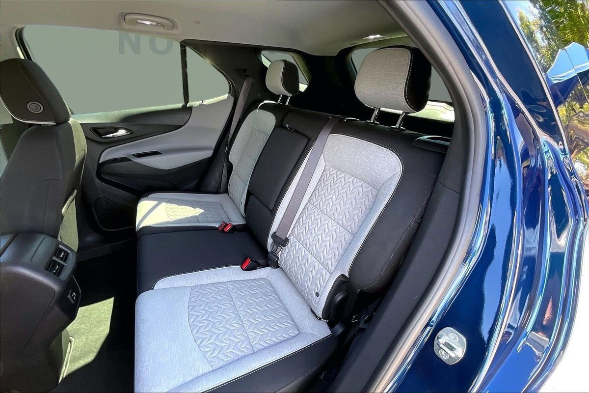 Used 2022 Chevrolet Equinox LS w/ Driver Confidence II Package image 21