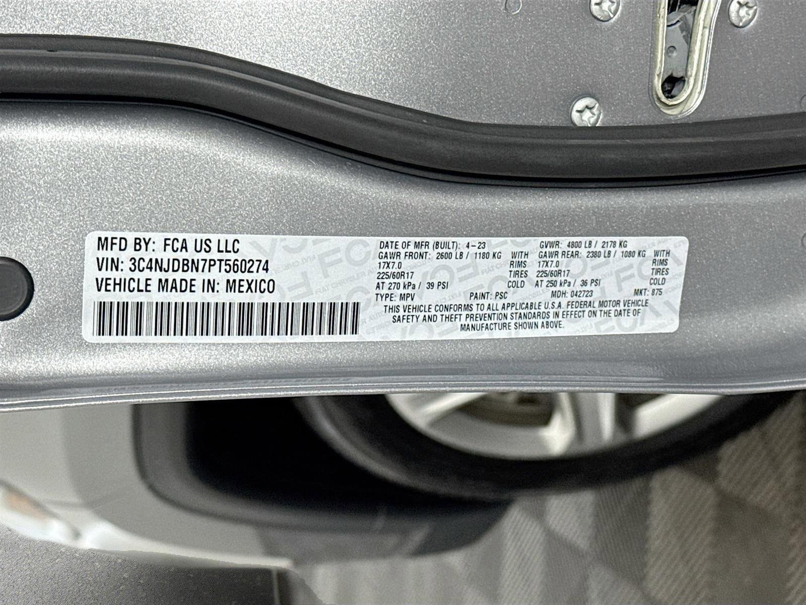 Used 2023 Jeep Compass Latitude image 31