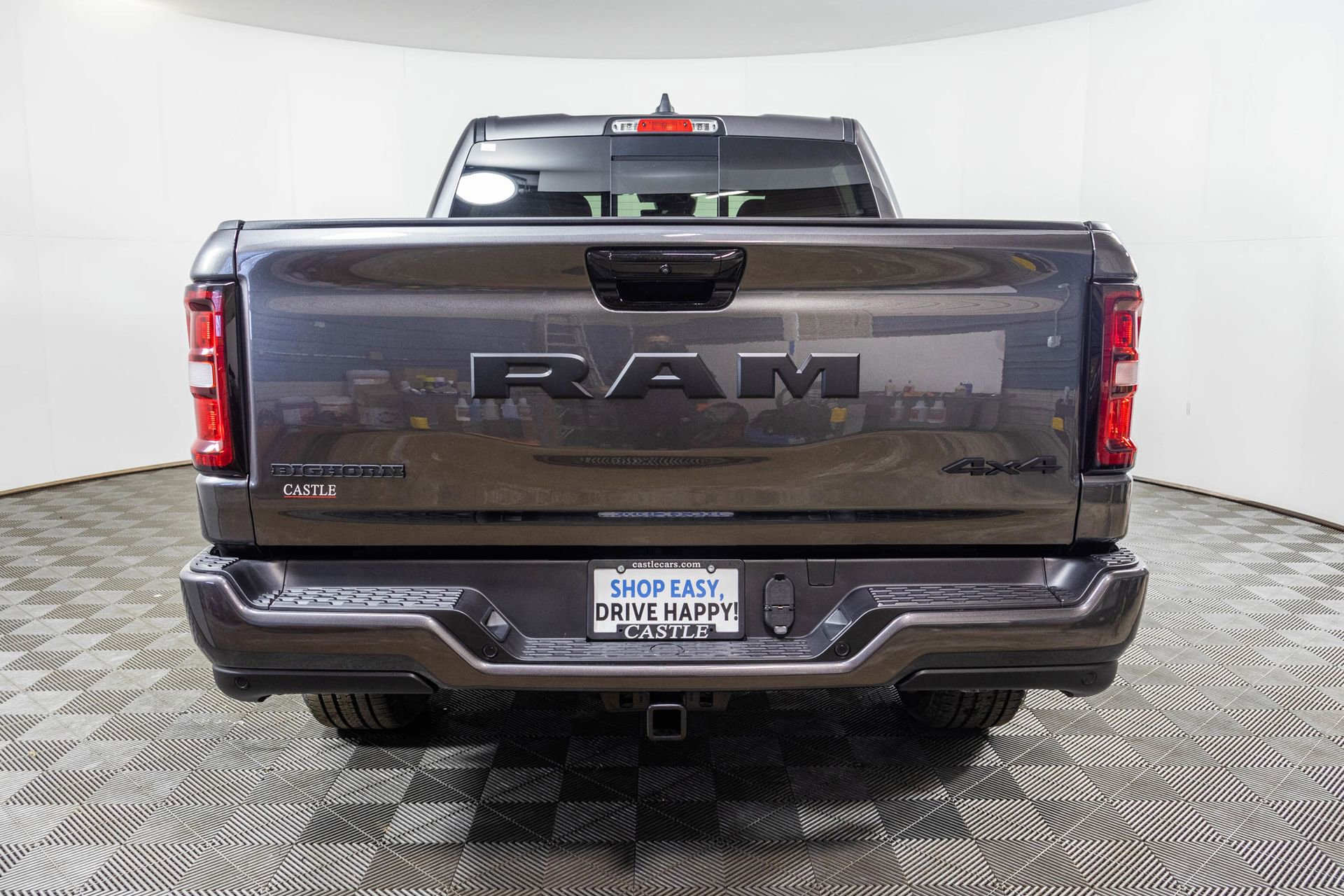 New 2026 RAM 1500 4x4 Crew Cab image 15