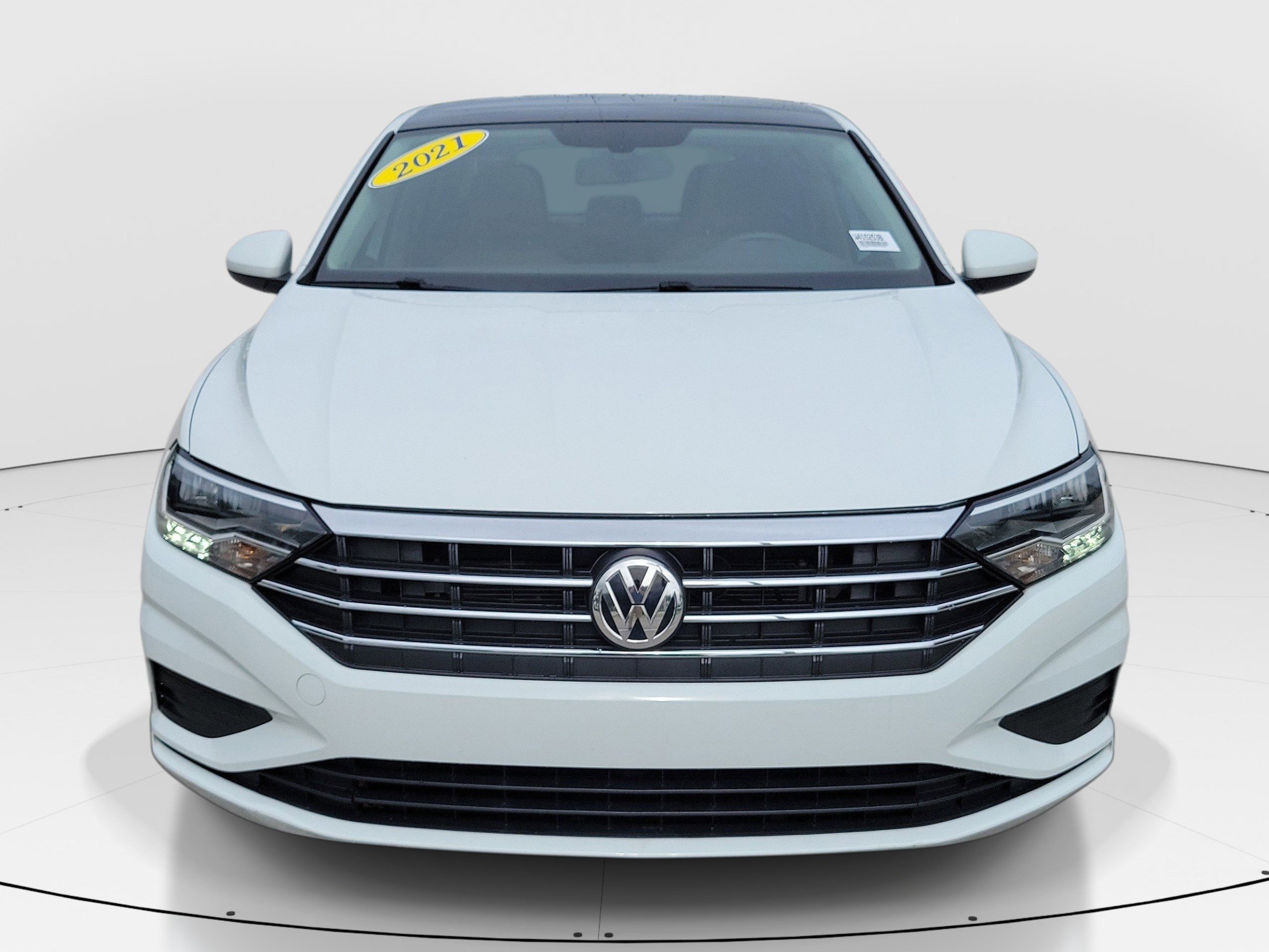 Used 2021 Volkswagen Jetta SE w/ SE Cold Weather Package FWD image 2