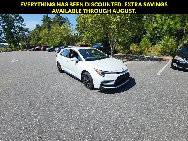 Used 2023 Toyota Corolla SE FWD image 3