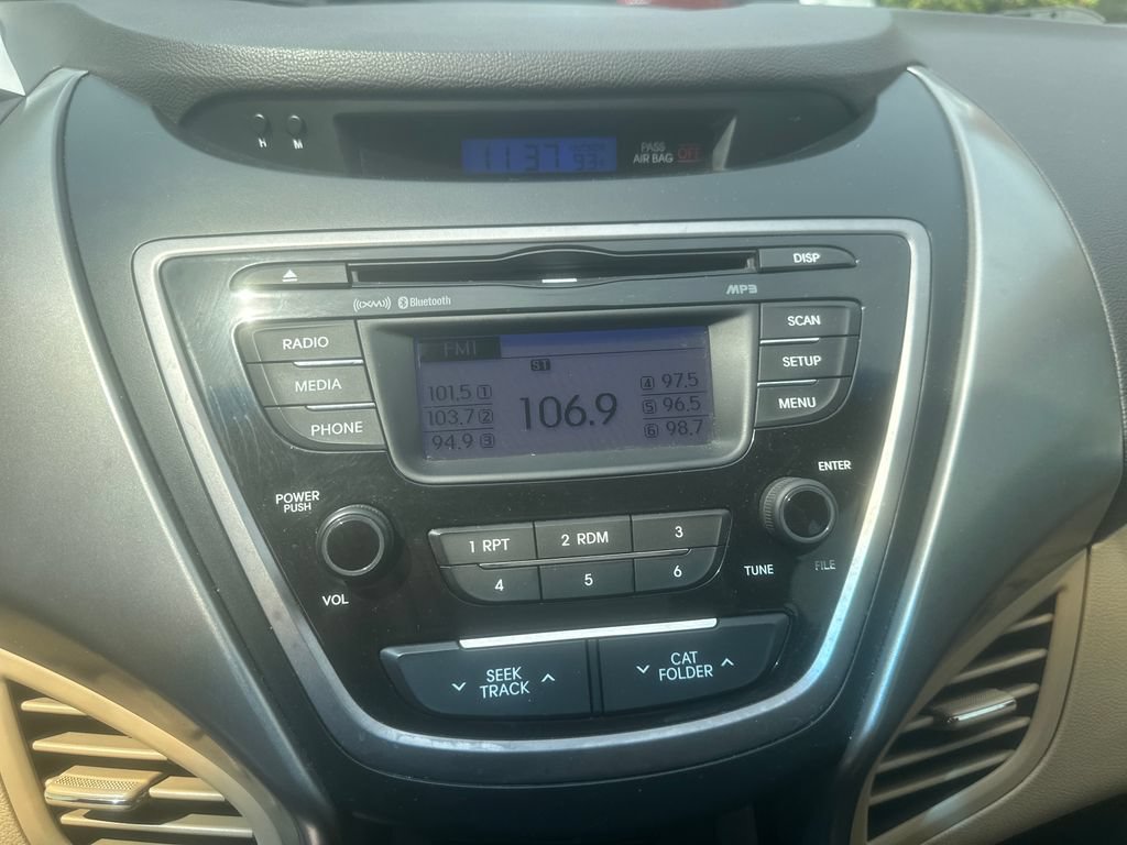 Used 2013 Hyundai Elantra GLS w/ Preferred Pkg FWD image 11