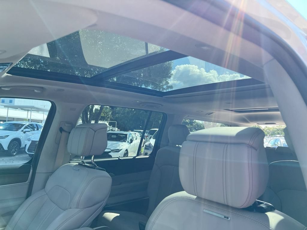 Used 2022 Jeep Grand Wagoneer Series I AWD/4WD image 19