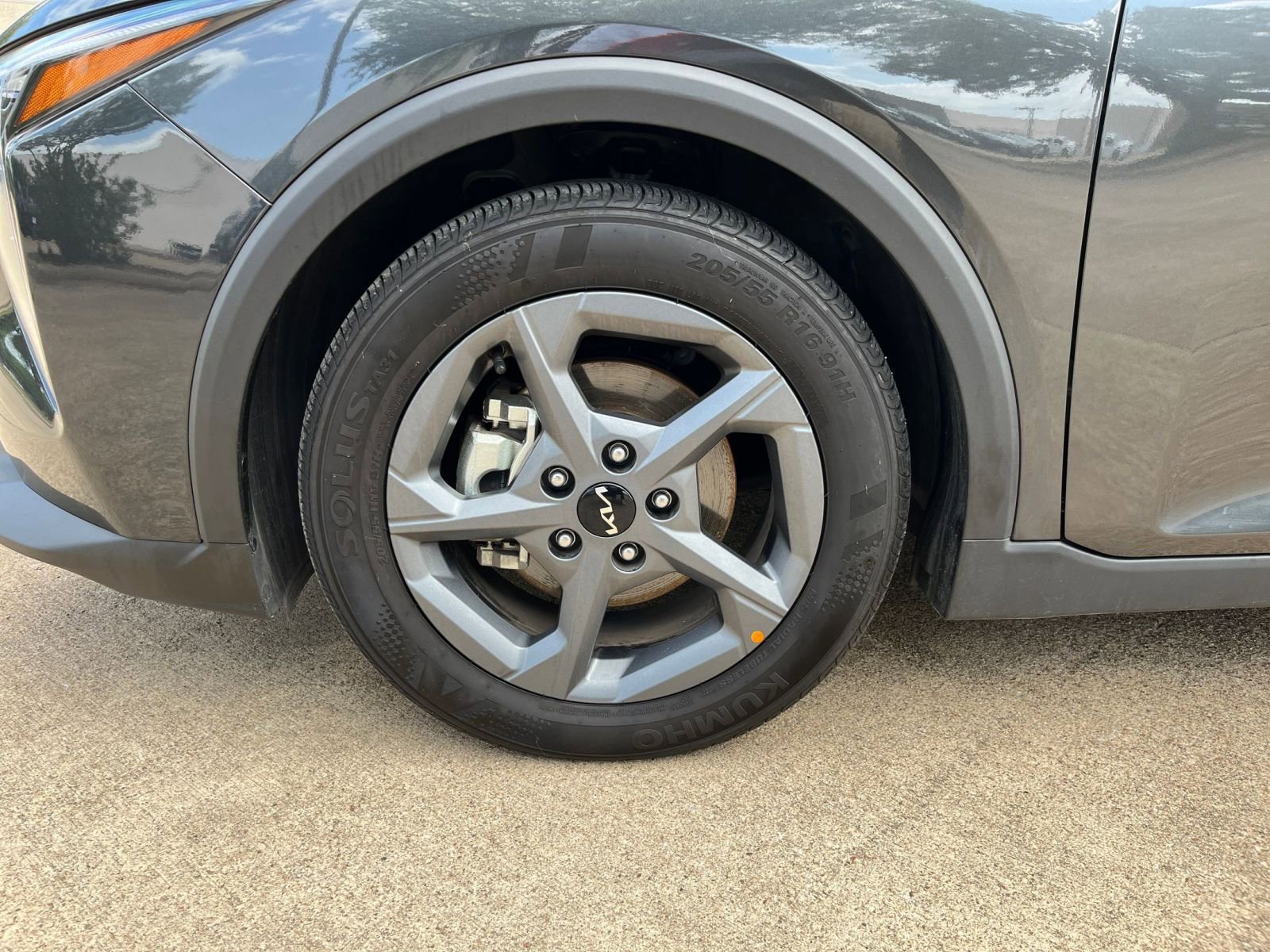 Used 2025 Kia K4 LXS image 33