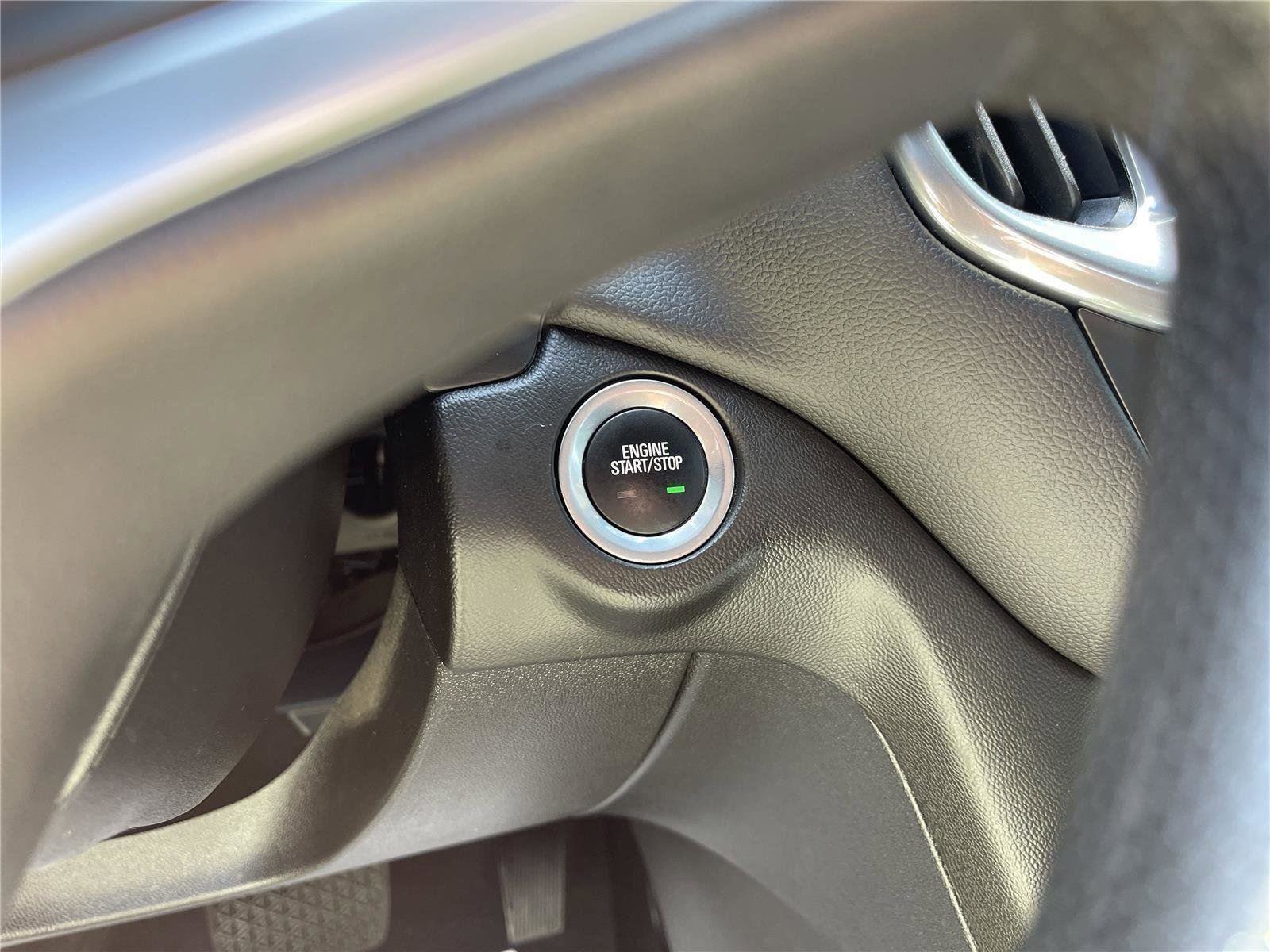 Used 2023 Chevrolet Equinox LT image 18