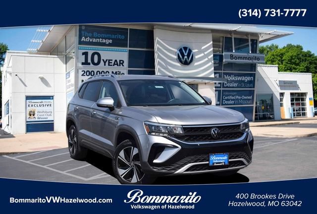 Certified 2023 Volkswagen Taos SE w/ Panoramic Sunroof Package AWD/4WD image 1
