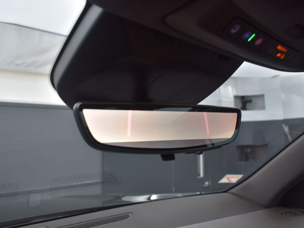 Used 2023 Cadillac Escalade ESV Premium Luxury image 25