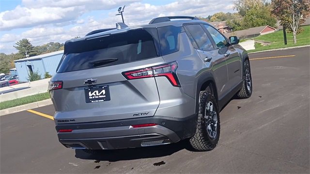 Used 2025 Chevrolet Equinox ACTIV w/ Safety and Technology Package image 2